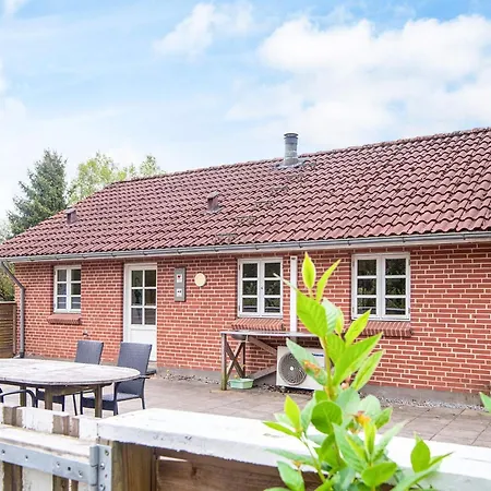 Semesterbostad 5 Person In *